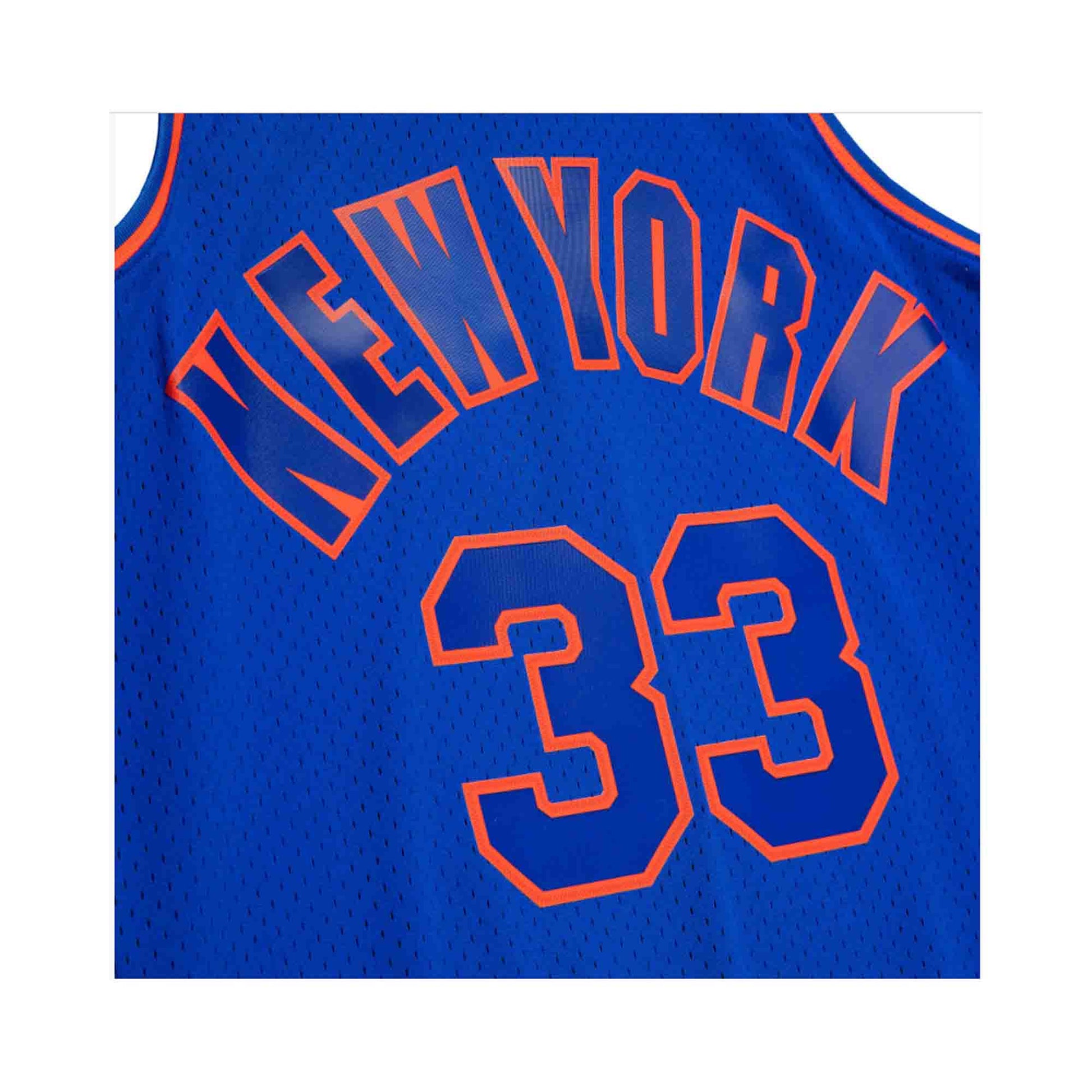 Mitchell & Ness New York Knicks #33 Patrcik Ewing White Logo Swingman Jersey  black