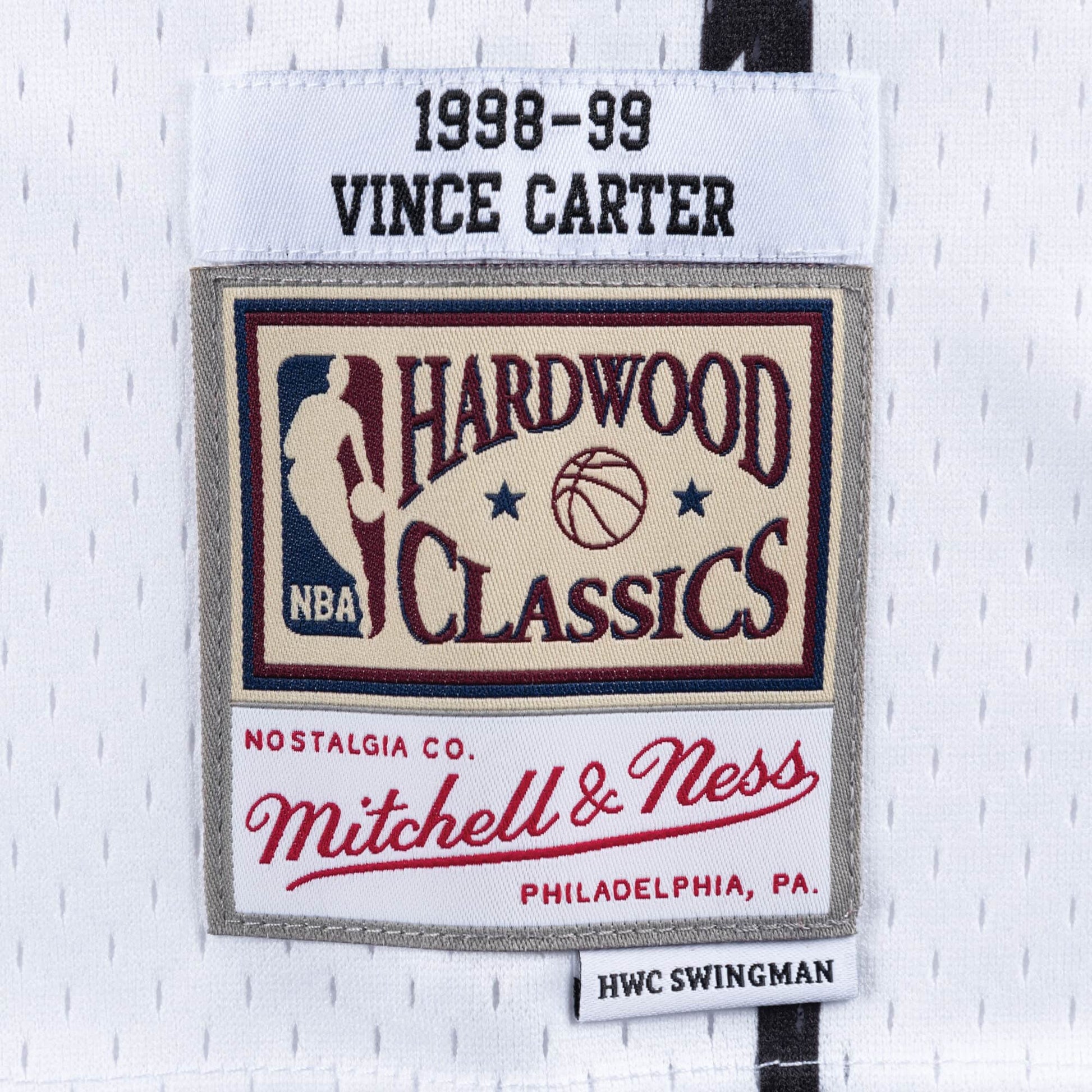 Mitchell & Ness Men's Toronto Raptors Vince Carter #15 White Hardwood  Classics Swingman Jersey